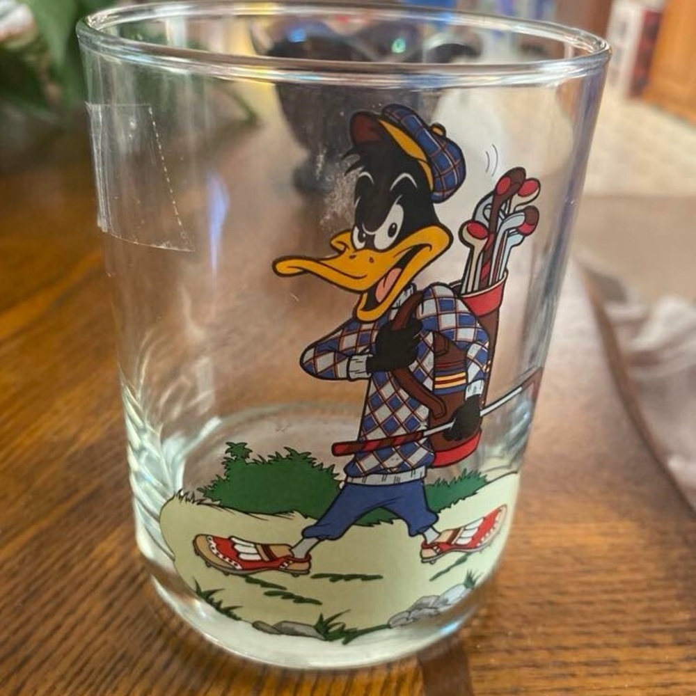 1993 Warner Bros Looney Tunes Scotch Glass